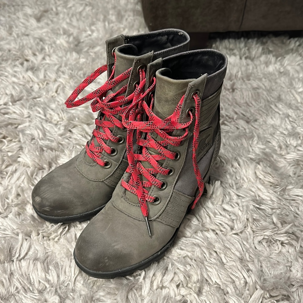 Sorel wedge boots